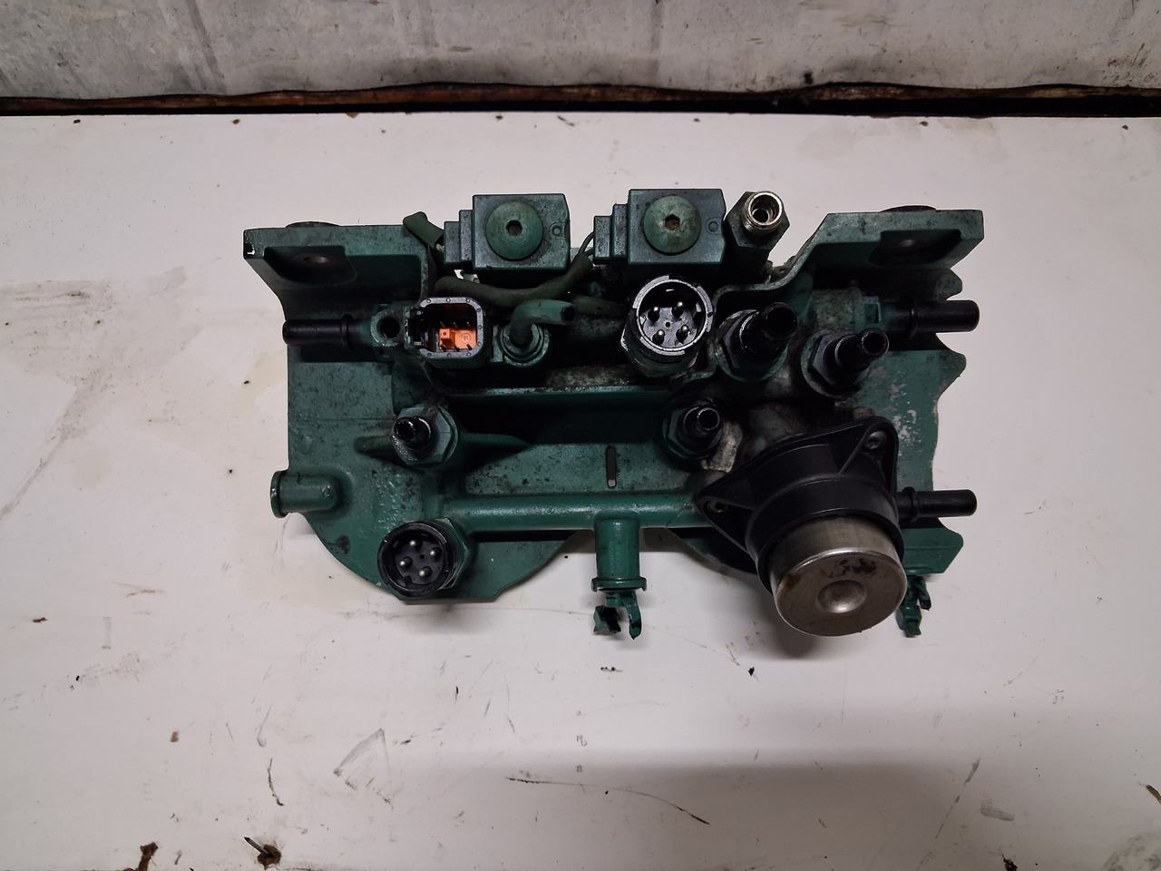 VOLVO PODSTAWA FILTRÓW PALIWA VOLVO FH FM 4 RENAULT GAMA T C K RANGE - Mootor ja varuosad - Veoauto: pilt 2 VOLVO PODSTAWA FILTRÓW PALIWA VOLVO FH FM 4 RENAULT GAMA T C K RANGE - Mootor ja varuosad - Veoauto: pilt 2