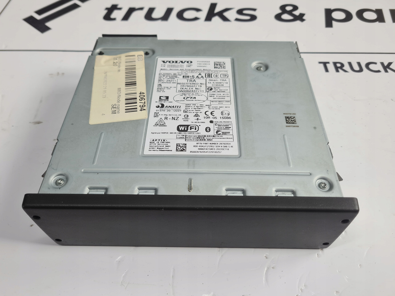 VOLVO RADIO MODUŁ SEM RADIA WIFI BLUETOOTH VOLVO FH 4 FM 4 FH 5 FM 5 FMX - Kabiin ja interjöör - Veoauto: pilt 2 VOLVO RADIO MODUŁ SEM RADIA WIFI BLUETOOTH VOLVO FH 4 FM 4 FH 5 FM 5 FMX - Kabiin ja interjöör - Veoauto: pilt 2