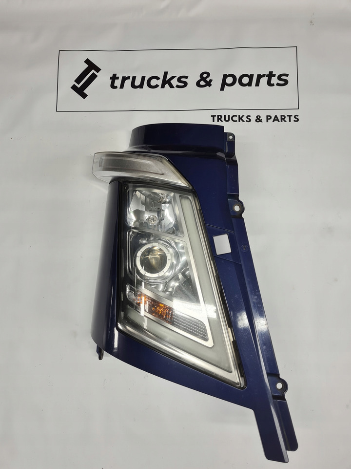 VOLVO REFLEKTOR LAMPA BIXENON OKULAR PRAWY KOMPLETNY VOLVO FH 4 22239244 - Esituled - Veoauto: pilt 1 VOLVO REFLEKTOR LAMPA BIXENON OKULAR PRAWY KOMPLETNY VOLVO FH 4 22239244 - Esituled - Veoauto: pilt 1
