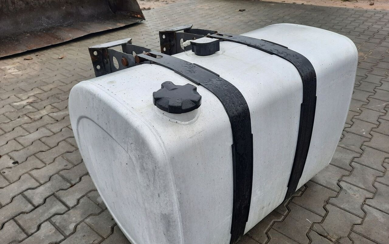 VOLVO ZBIORNIK PALIWA RENAULT GAMA RANGE T VOLVO FH FM 4 5 100/70/70 - Kütusepaak - Veoauto: pilt 3 VOLVO ZBIORNIK PALIWA RENAULT GAMA RANGE T VOLVO FH FM 4 5 100/70/70 - Kütusepaak - Veoauto: pilt 3