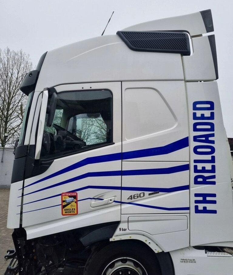 Volvo-ABG VOLVO FH 4 EURO 6 GLOBETROTTER 2018 ROK Volvo VOLVO FH 4 EURO 6 GLOBETROTTER 2018 ROK - Kabiin - Veoauto: pilt 1 Volvo-ABG VOLVO FH 4 EURO 6 GLOBETROTTER 2018 ROK Volvo VOLVO FH 4 EURO 6 GLOBETROTTER 2018 ROK - Kabiin - Veoauto: pilt 1