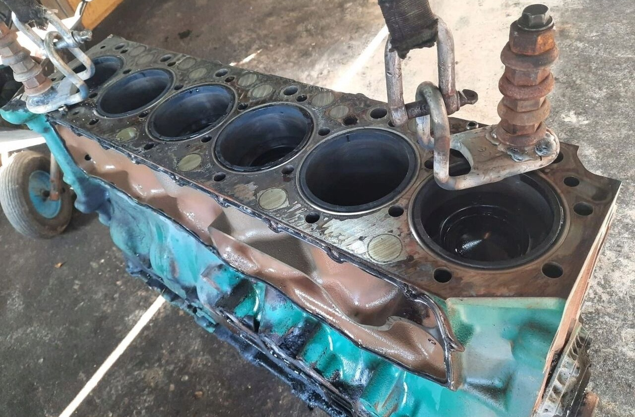 Volvo BLOK A TŁOKI WAŁ KORBOWY FM 9 D11C EUV. Volvo - Mootor - Veoauto: pilt 5 Volvo BLOK A TŁOKI WAŁ KORBOWY FM 9 D11C EUV. Volvo - Mootor - Veoauto: pilt 5