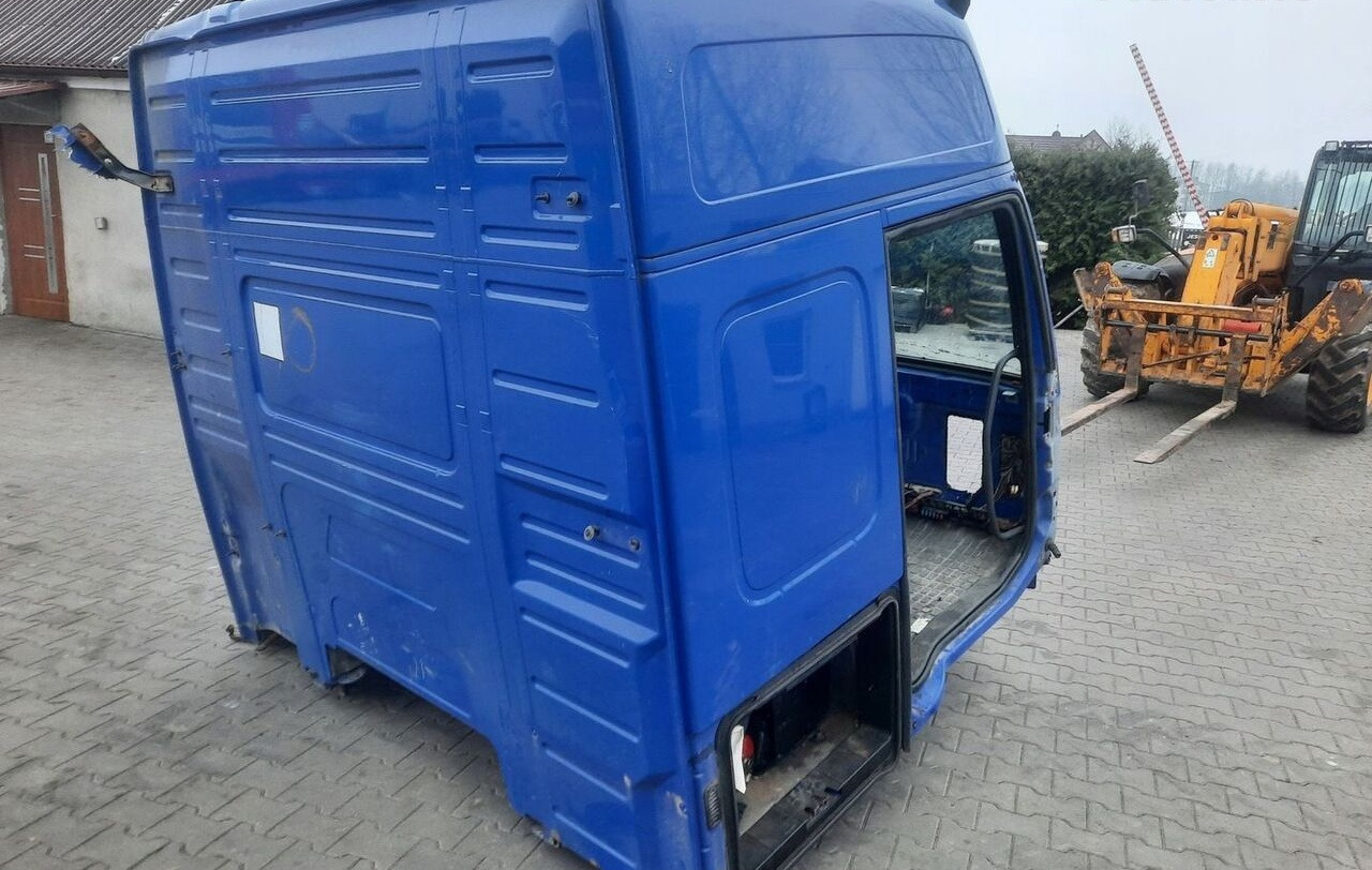 Volvo FH 12 13 - Kabiin - Veoauto: pilt 5 Volvo FH 12 13 - Kabiin - Veoauto: pilt 5