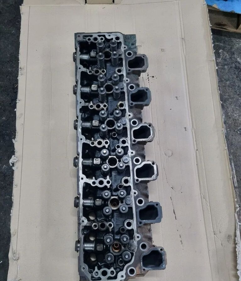 Volvo GŁOWICA SILNIKA FL FE D7E D7F RENAULT MIDLUM PREMIUM DXI 7 EURO Deutz Volvo - Mootori pea - Veoauto: pilt 1 Volvo GŁOWICA SILNIKA FL FE D7E D7F RENAULT MIDLUM PREMIUM DXI 7 EURO Deutz Volvo - Mootori pea - Veoauto: pilt 1