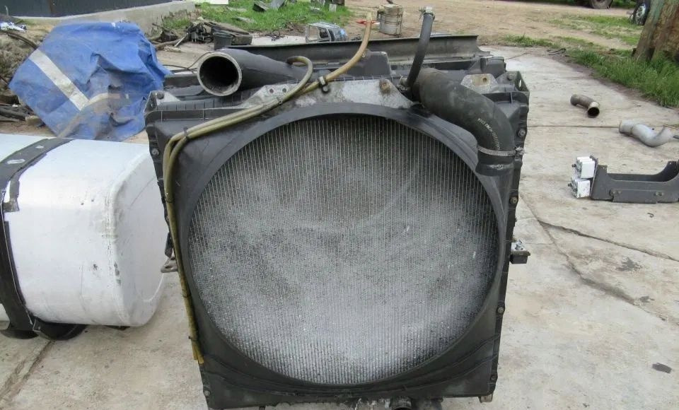 Volvo KOMPLET CHŁODNICA VOLVO FH 12 13 - Radiaator - Veoauto: pilt 1 Volvo KOMPLET CHŁODNICA VOLVO FH 12 13 - Radiaator - Veoauto: pilt 1