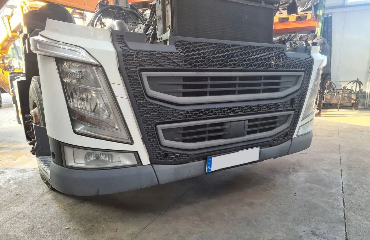 Volvo KOMPLETNY PRZÓD LAMPA ATRAPA GRILL BELKA FH 4 EURO 6 Volvo VOLVO FH 4 EURO 6 - Kaitseraud - Veoauto: pilt 1 Volvo KOMPLETNY PRZÓD LAMPA ATRAPA GRILL BELKA FH 4 EURO 6 Volvo VOLVO FH 4 EURO 6 - Kaitseraud - Veoauto: pilt 1