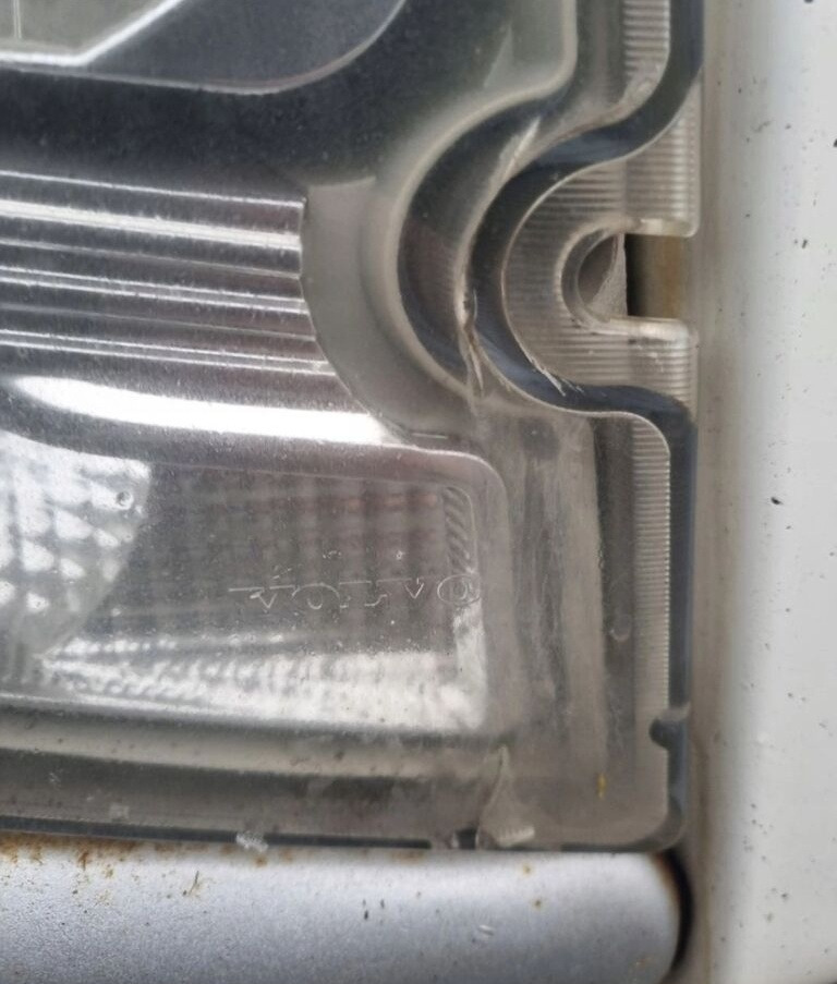 Volvo KOMPLETNY Z LAMPAMI BELKA STOPNIE Volvo FL EURO 5 - Kaitseraud - Veoauto: pilt 5 Volvo KOMPLETNY Z LAMPAMI BELKA STOPNIE Volvo FL EURO 5 - Kaitseraud - Veoauto: pilt 5