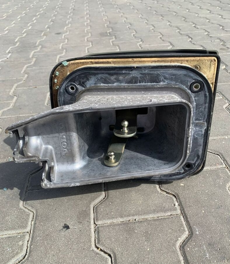 Volvo LEWAREK ZMIANY BIEGÓW GAŁKA VOLVO FH 4 MANUAL - Käigukang - Veoauto: pilt 2 Volvo LEWAREK ZMIANY BIEGÓW GAŁKA VOLVO FH 4 MANUAL - Käigukang - Veoauto: pilt 2