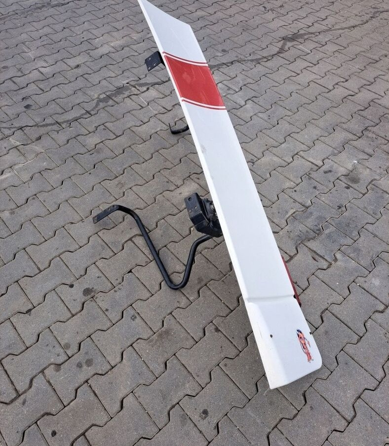 Volvo OWIEWKA LEWA SPOILER ZAKABINOWY VOLVO FH 12 13 - Aerodünaamika/ Spoiler - Veoauto: pilt 3 Volvo OWIEWKA LEWA SPOILER ZAKABINOWY VOLVO FH 12 13 - Aerodünaamika/ Spoiler - Veoauto: pilt 3