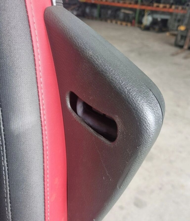 Volvo PNEUMATYCZNY Volvo FH 4 FM 4 AUTOMAT - Iste - Veoauto: pilt 3 Volvo PNEUMATYCZNY Volvo FH 4 FM 4 AUTOMAT - Iste - Veoauto: pilt 3