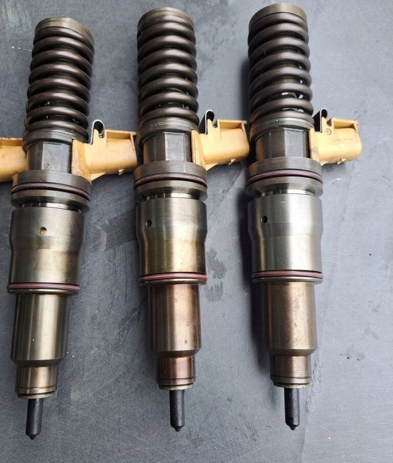 Volvo POMPOWTRYSKI KOMPLET FH 16 D16 20564930 Volvo - Sissepritse - Veoauto: pilt 5 Volvo POMPOWTRYSKI KOMPLET FH 16 D16 20564930 Volvo - Sissepritse - Veoauto: pilt 5