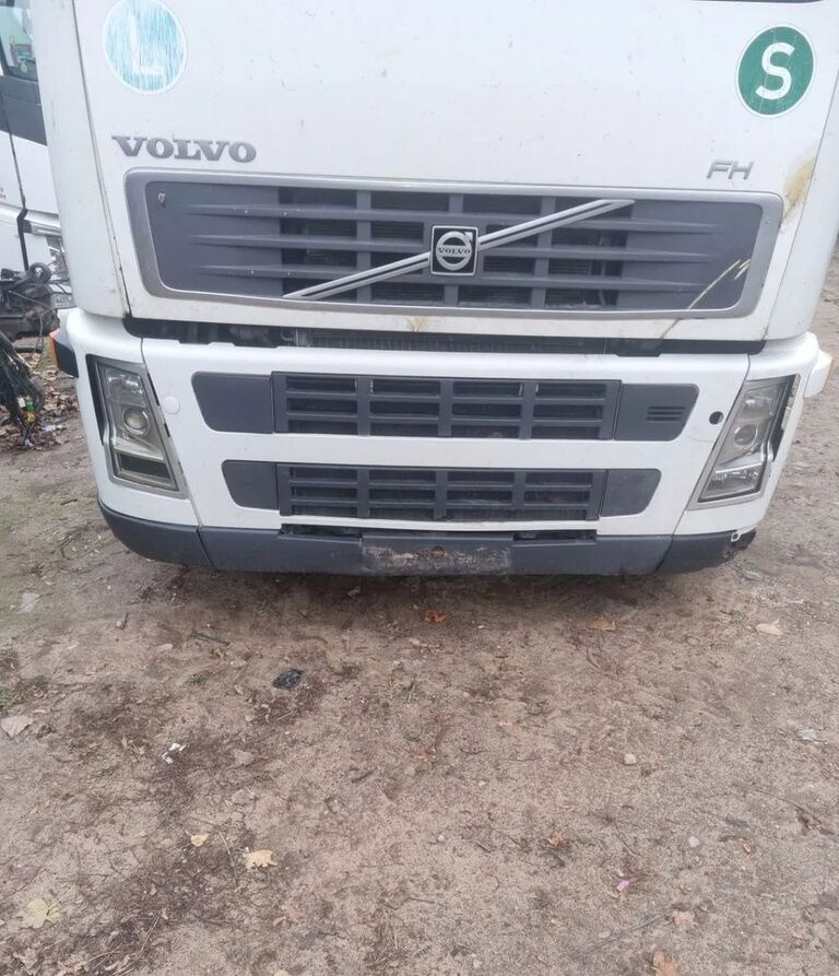 Volvo PRZÓD KOMPLETNY LAMPA OSŁONA Volvo FH FM 7 9 12 13 - Kaitseraud - Veoauto: pilt 1 Volvo PRZÓD KOMPLETNY LAMPA OSŁONA Volvo FH FM 7 9 12 13 - Kaitseraud - Veoauto: pilt 1