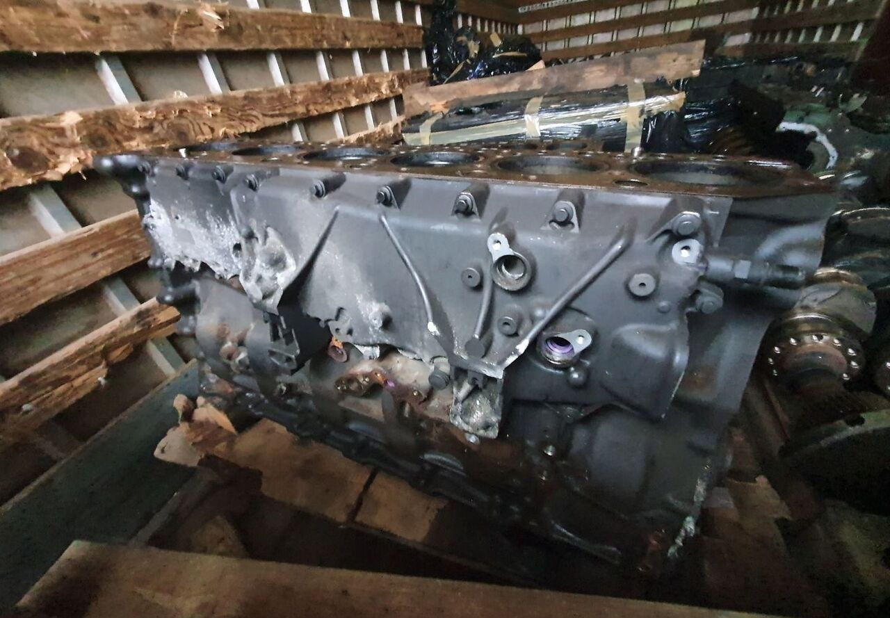 Volvo Renault 460 430 - Silindriplokk - Veoauto: pilt 1 Volvo Renault 460 430 - Silindriplokk - Veoauto: pilt 1