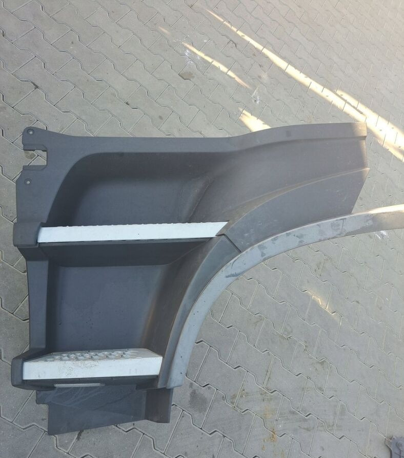 Volvo STOPIEŃ STOPNICA LEWA STELAŻ ORYGINAŁ VOLVO FH 4 82819482 - Asteraud - Veoauto: pilt 2 Volvo STOPIEŃ STOPNICA LEWA STELAŻ ORYGINAŁ VOLVO FH 4 82819482 - Asteraud - Veoauto: pilt 2