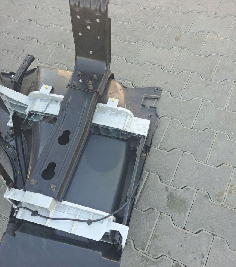 Volvo STOPIEŃ STOPNICA LEWA STELAŻ ORYGINAŁ VOLVO FH 4 82819482 - Asteraud - Veoauto: pilt 4 Volvo STOPIEŃ STOPNICA LEWA STELAŻ ORYGINAŁ VOLVO FH 4 82819482 - Asteraud - Veoauto: pilt 4