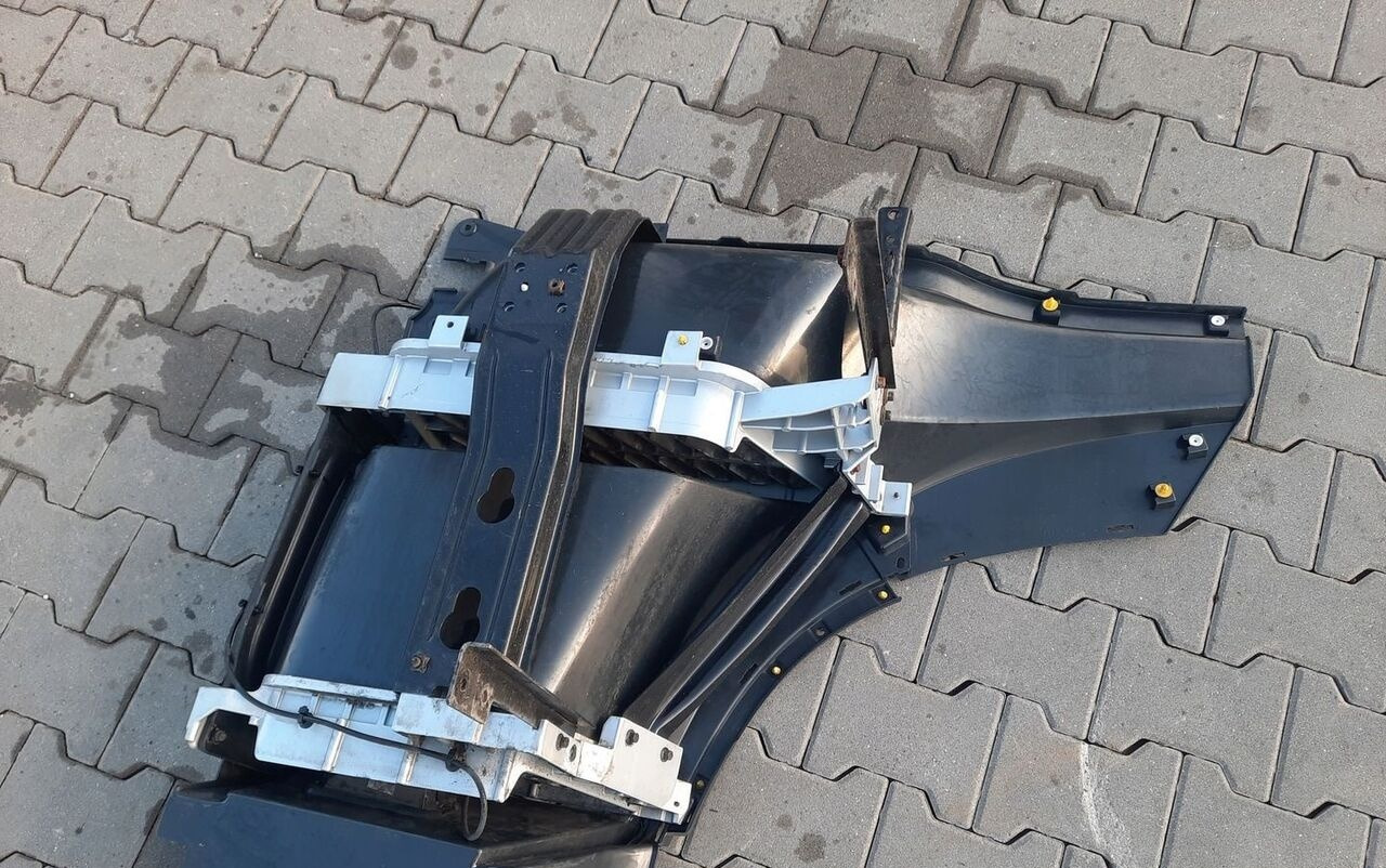 Volvo STOPIEŃ STOPNICA PRAWA STELAŻ ORYGINAŁ VOLVO FH 4 82141521 - Asteraud - Veoauto: pilt 3 Volvo STOPIEŃ STOPNICA PRAWA STELAŻ ORYGINAŁ VOLVO FH 4 82141521 - Asteraud - Veoauto: pilt 3