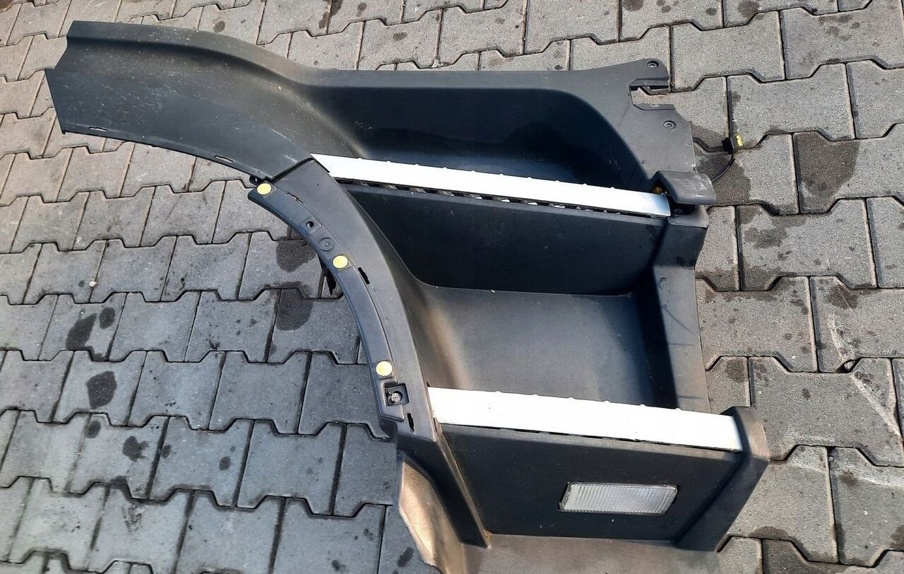 Volvo STOPIEŃ STOPNICA PRAWA STELAŻ ORYGINAŁ VOLVO FH 4 82141521 - Asteraud - Veoauto: pilt 1 Volvo STOPIEŃ STOPNICA PRAWA STELAŻ ORYGINAŁ VOLVO FH 4 82141521 - Asteraud - Veoauto: pilt 1