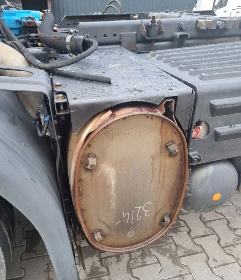 Volvo TŁUMIK FE RENAULT PREMIUM DXI D7 EUV Volvo Volvo OE - Katalüüsmuundur - Veoauto: pilt 1 Volvo TŁUMIK FE RENAULT PREMIUM DXI D7 EUV Volvo Volvo OE - Katalüüsmuundur - Veoauto: pilt 1