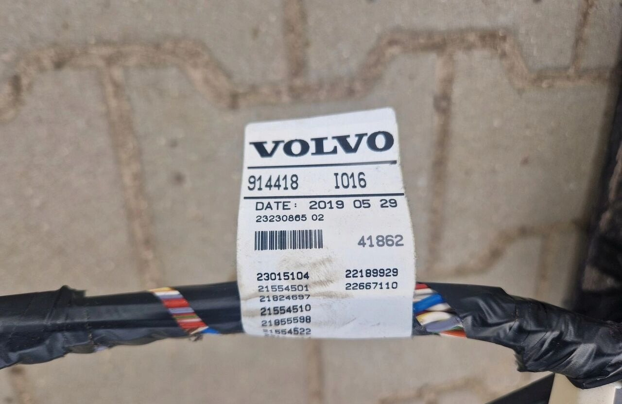 Volvo WIĄZKA ISNTALACJA KABINY DESKI FH 4 LIFT I-SAVE. Volvo - Kaablid/ Juhtmestik - Veoauto: pilt 2 Volvo WIĄZKA ISNTALACJA KABINY DESKI FH 4 LIFT I-SAVE. Volvo - Kaablid/ Juhtmestik - Veoauto: pilt 2
