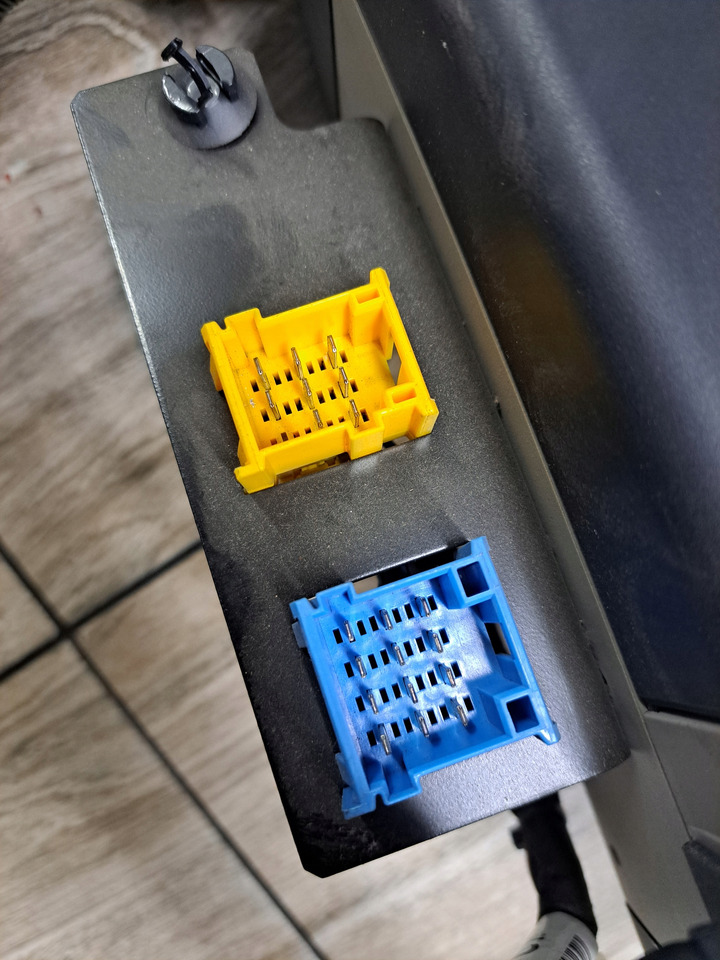 WEBASTO WEBASTO AIR TOP 2000ST ADR RENAULT PREMIUM MIDLUM DXI VOLVO FL FE - Soojendus/ Ventilatsioon - Veoauto: pilt 3 WEBASTO WEBASTO AIR TOP 2000ST ADR RENAULT PREMIUM MIDLUM DXI VOLVO FL FE - Soojendus/ Ventilatsioon - Veoauto: pilt 3