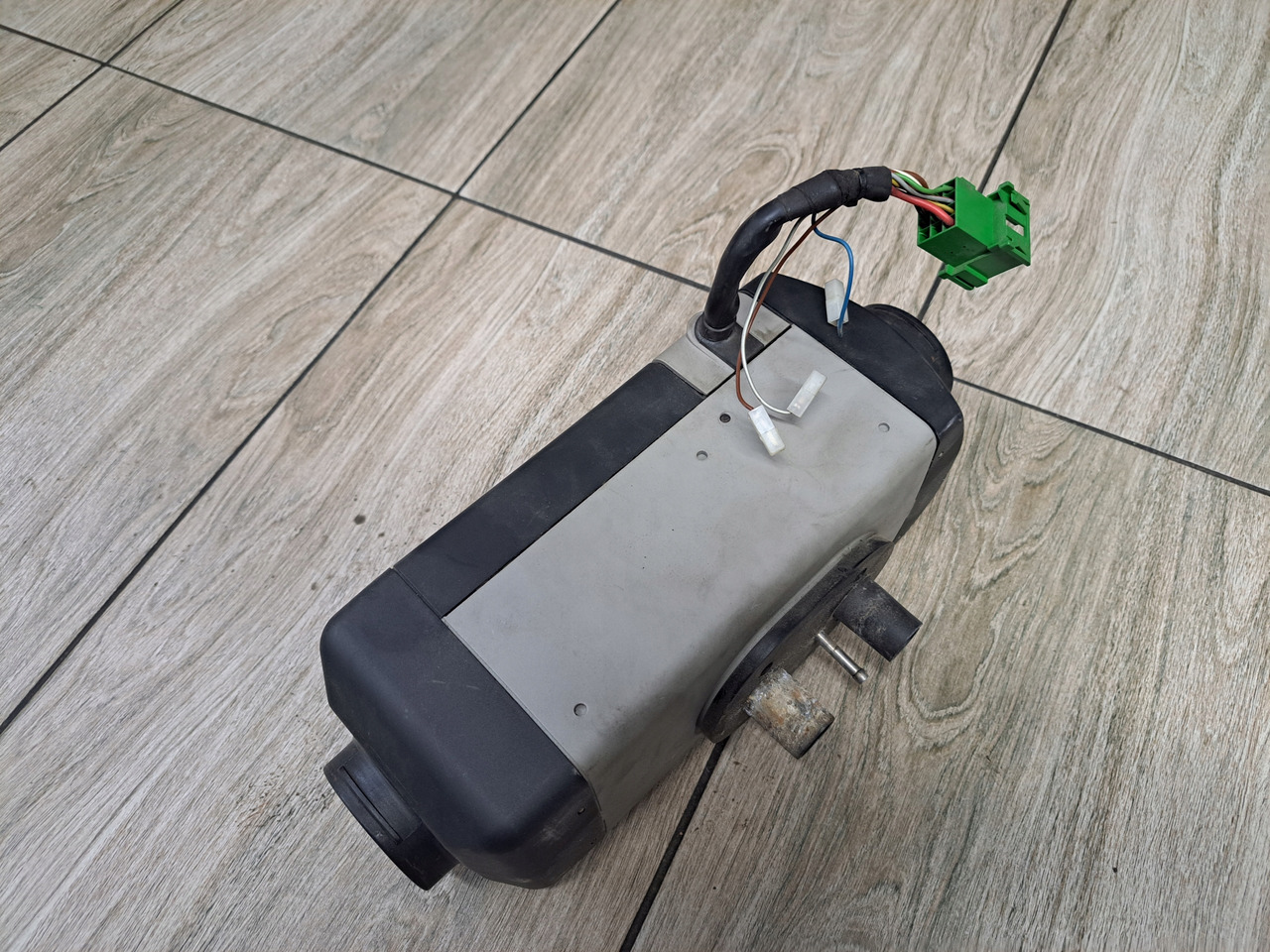 WEBASTO WEBASTO OGRZEWANIE AIR TOP 2000 ST VOLVO FH 13 FM 13 - Soojendus/ Ventilatsioon - Veoauto: pilt 2 WEBASTO WEBASTO OGRZEWANIE AIR TOP 2000 ST VOLVO FH 13 FM 13 - Soojendus/ Ventilatsioon - Veoauto: pilt 2