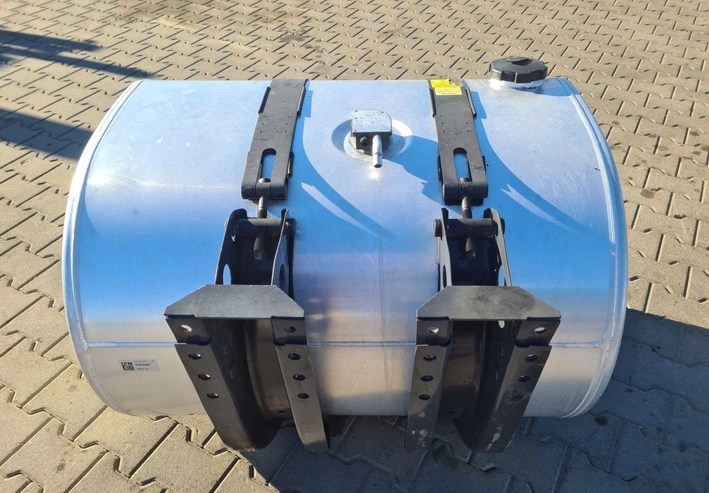 ZBIORNIK PALIWA RENAULT PREMIUM MAGNUM DXI GAMA T VOLVO FH 13 4 100X70X70 - Kütusepaak: pilt 4 ZBIORNIK PALIWA RENAULT PREMIUM MAGNUM DXI GAMA T VOLVO FH 13 4 100X70X70 - Kütusepaak: pilt 4