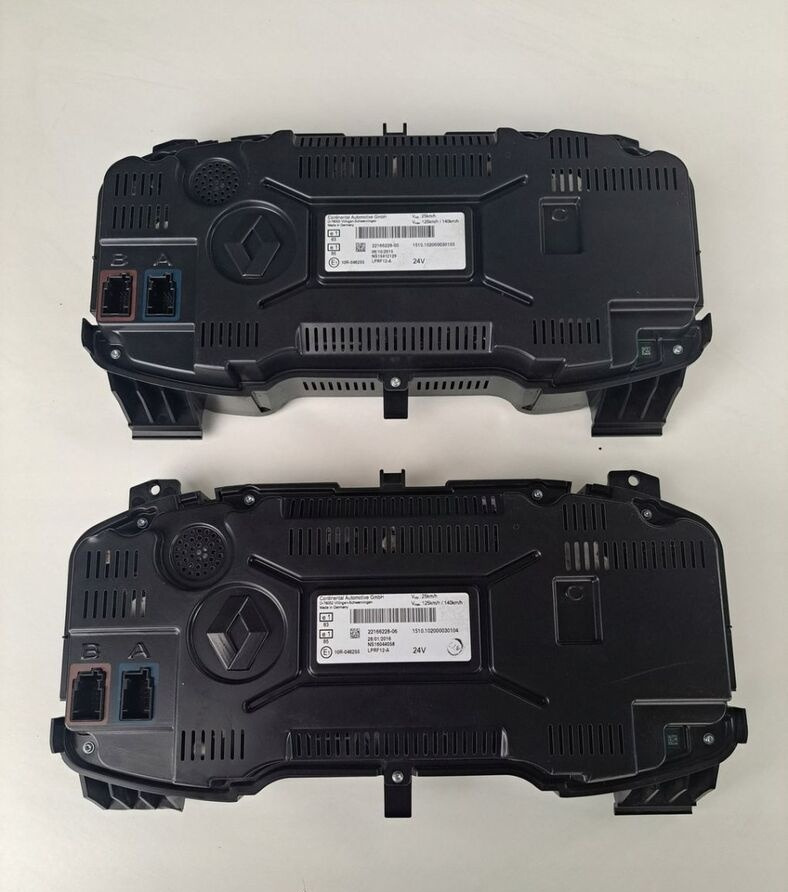 ZEGARY LICZNIKI AUTOMAT RENAULT GAMA T RANGE 22166228 - Armatuurlaud - Veoauto: pilt 1 ZEGARY LICZNIKI AUTOMAT RENAULT GAMA T RANGE 22166228 - Armatuurlaud - Veoauto: pilt 1