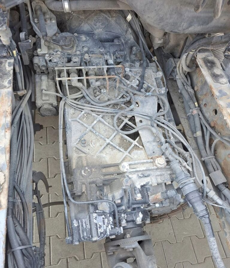 ZF MANUALNA MANUAL NEW ECOSPLIT 16 ZF Manual ZF New Escosplit 16 2220 TD - Käigukast - Veoauto: pilt 2 ZF MANUALNA MANUAL NEW ECOSPLIT 16 ZF Manual ZF New Escosplit 16 2220 TD - Käigukast - Veoauto: pilt 2