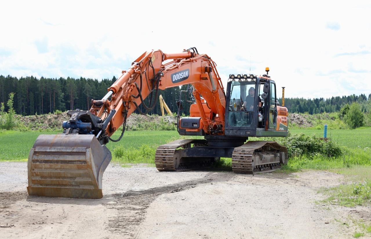 Doosan DX255 LC - 3 - Lintekskavaator: pilt 2 Doosan DX255 LC - 3 - Lintekskavaator: pilt 2