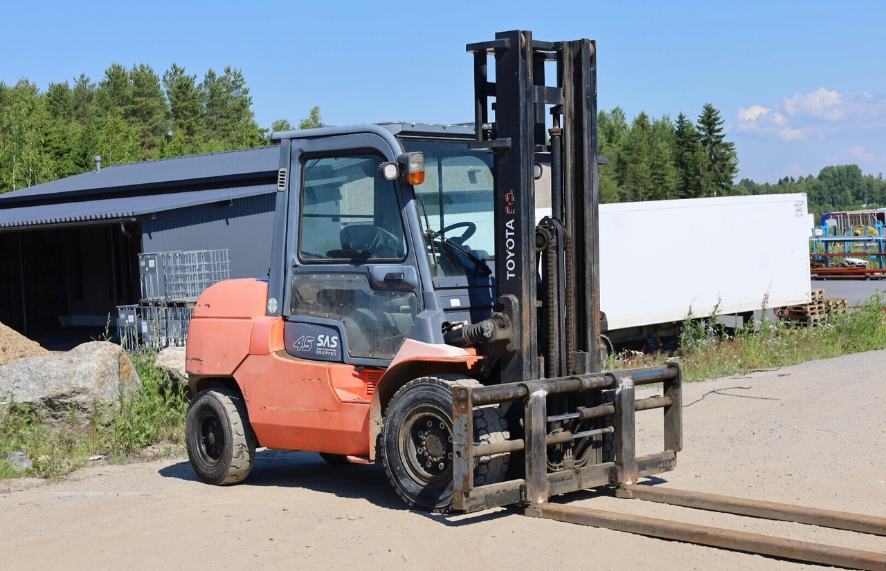 Toyota 7FD40 - Diiseltõstuk: pilt 2 Toyota 7FD40 - Diiseltõstuk: pilt 2