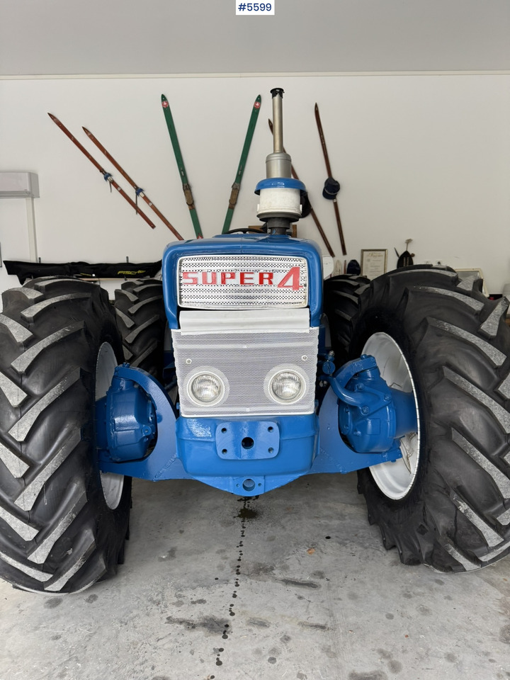 Traktor 1966 Ford County 654 Tractor: pilt 7