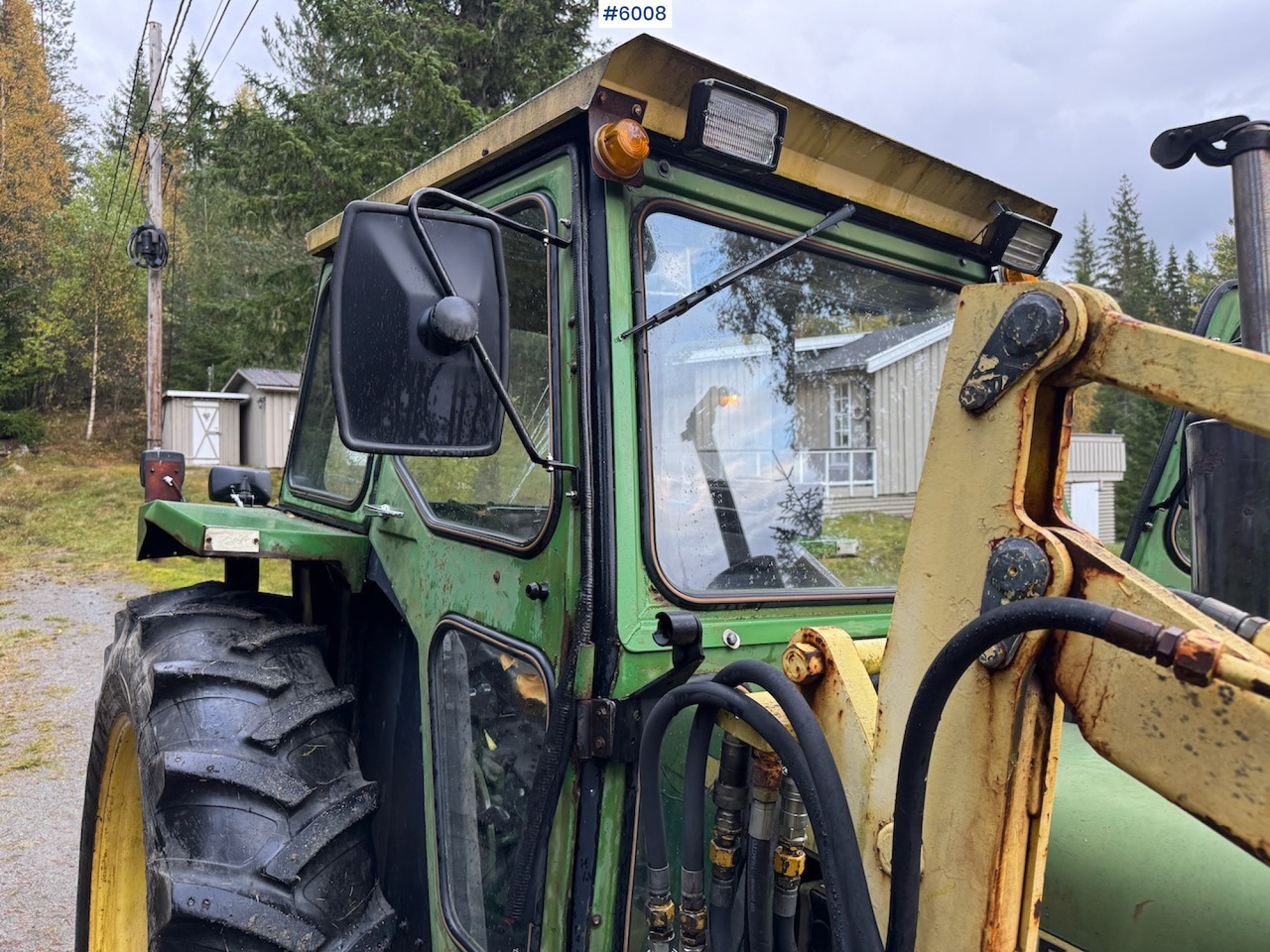 1977 John Deere 2030 w/ front loader, bucket and chains. - Traktor: pilt 5 1977 John Deere 2030 w/ front loader, bucket and chains. - Traktor: pilt 5
