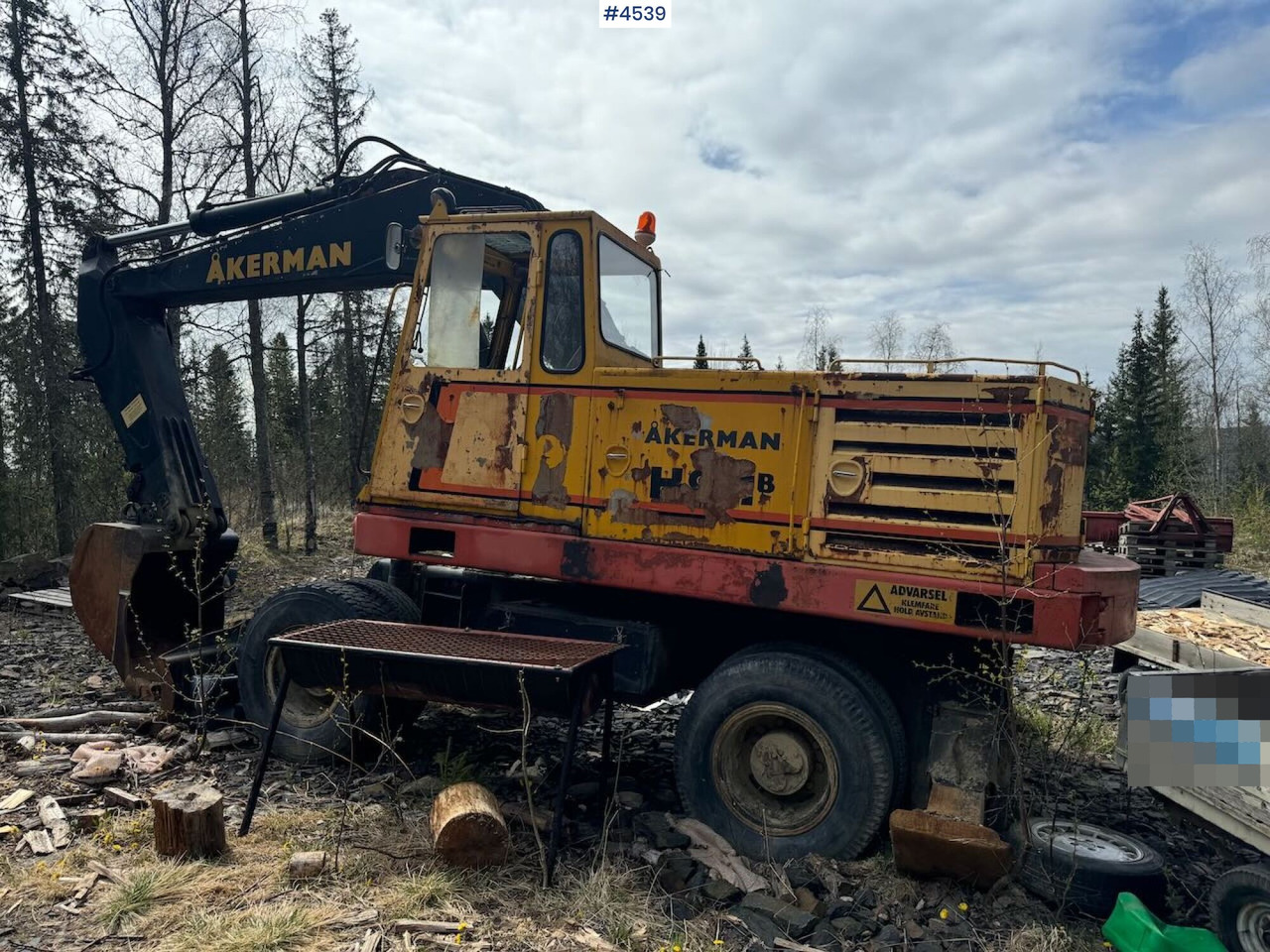 1979 Åkerman H9 Wheeled excavator w/ bucket. Repair object. - Ekskavaator: pilt 5 1979 Åkerman H9 Wheeled excavator w/ bucket. Repair object. - Ekskavaator: pilt 5