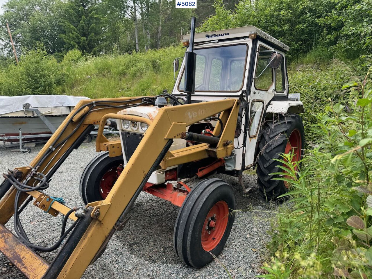 1980 David Brown 885 w/ front loader and bucket - Traktor: pilt 1 1980 David Brown 885 w/ front loader and bucket - Traktor: pilt 1