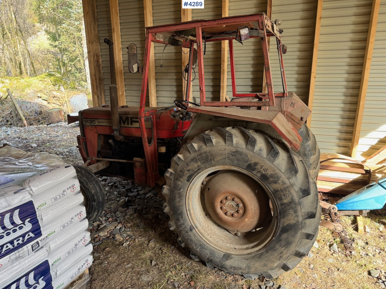 1980 Massey Ferguson 235 w/loader - Traktor: pilt 2 1980 Massey Ferguson 235 w/loader - Traktor: pilt 2