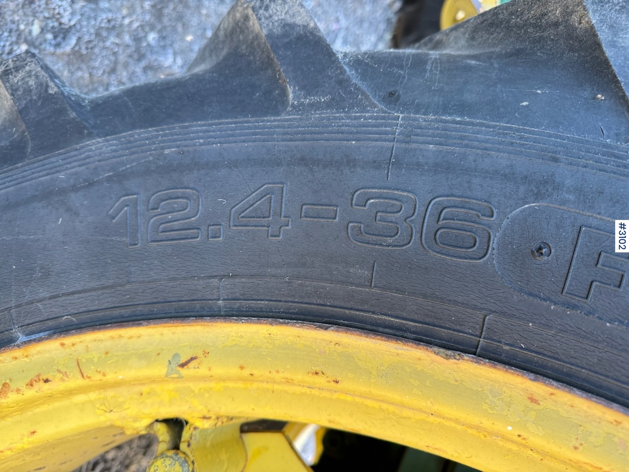 Traktor 1981 John Deere 1140 Synchron with front loader: pilt 18