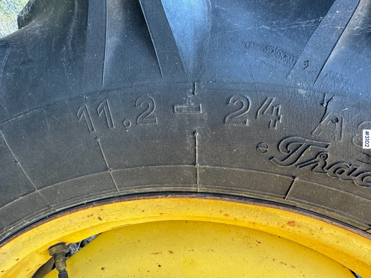 Traktor 1981 John Deere 1140 Synchron with front loader: pilt 17
