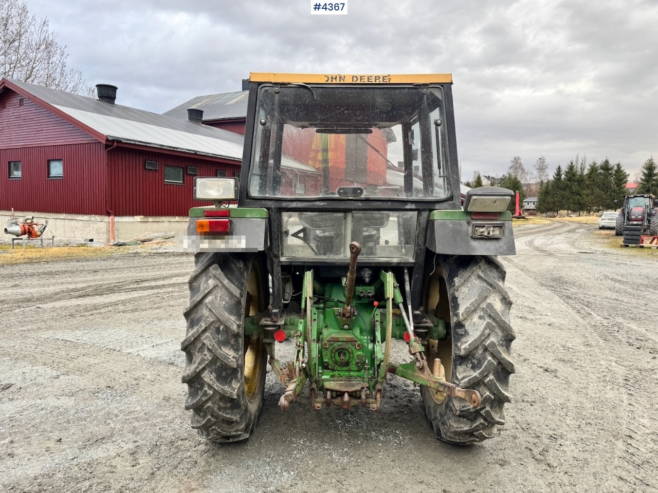 1982 John Deere 1140 4x2 Tractor w/ Twin Wheels and Chains. - Traktor: pilt 5 1982 John Deere 1140 4x2 Tractor w/ Twin Wheels and Chains. - Traktor: pilt 5