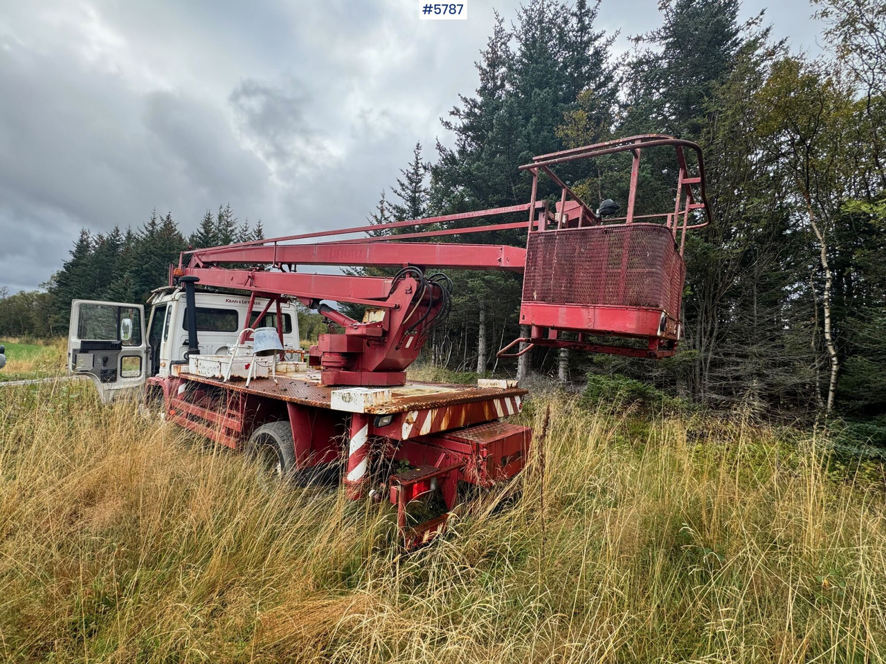1986 Volvo FL614 with Lift. SEE VIDEO! - Veoautolt tõusev platvorm: pilt 5 1986 Volvo FL614 with Lift. SEE VIDEO! - Veoautolt tõusev platvorm: pilt 5