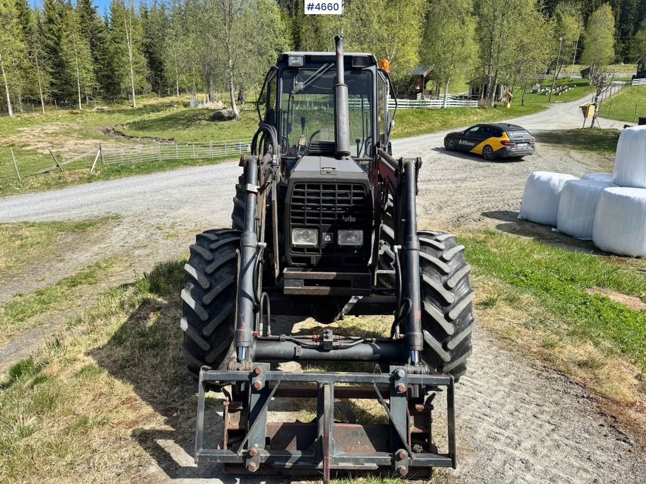 1989 Valmet 455 4x4 w/ Front loader - Traktor: pilt 2 1989 Valmet 455 4x4 w/ Front loader - Traktor: pilt 2