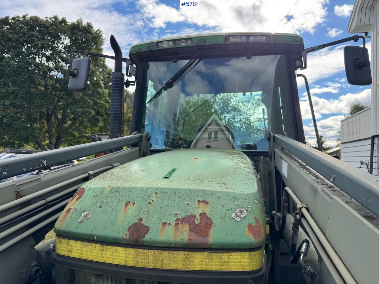 1993 John Deere 6300 w/ front loader and plow plate. - Traktor: pilt 5 1993 John Deere 6300 w/ front loader and plow plate. - Traktor: pilt 5