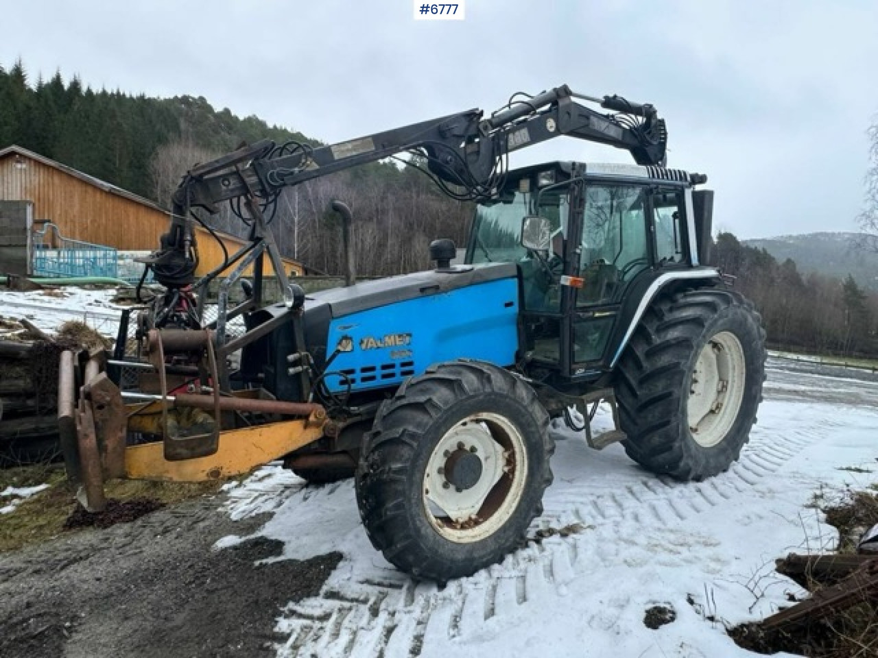 1993 Valmet 8100 with Hiab FMV crane and log trailer - Traktor: pilt 4 1993 Valmet 8100 with Hiab FMV crane and log trailer - Traktor: pilt 4