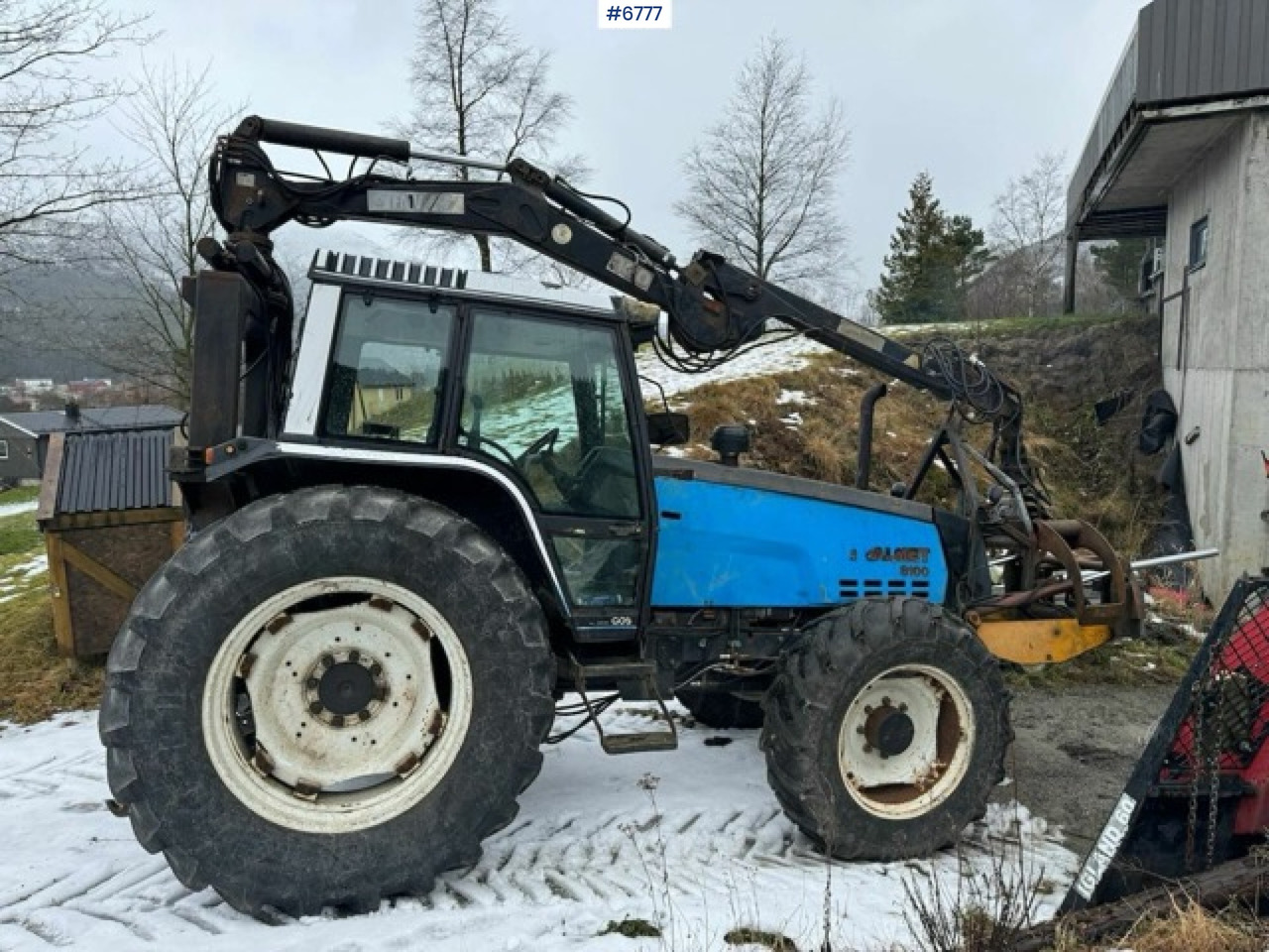 1993 Valmet 8100 with Hiab FMV crane and log trailer - Traktor: pilt 5 1993 Valmet 8100 with Hiab FMV crane and log trailer - Traktor: pilt 5