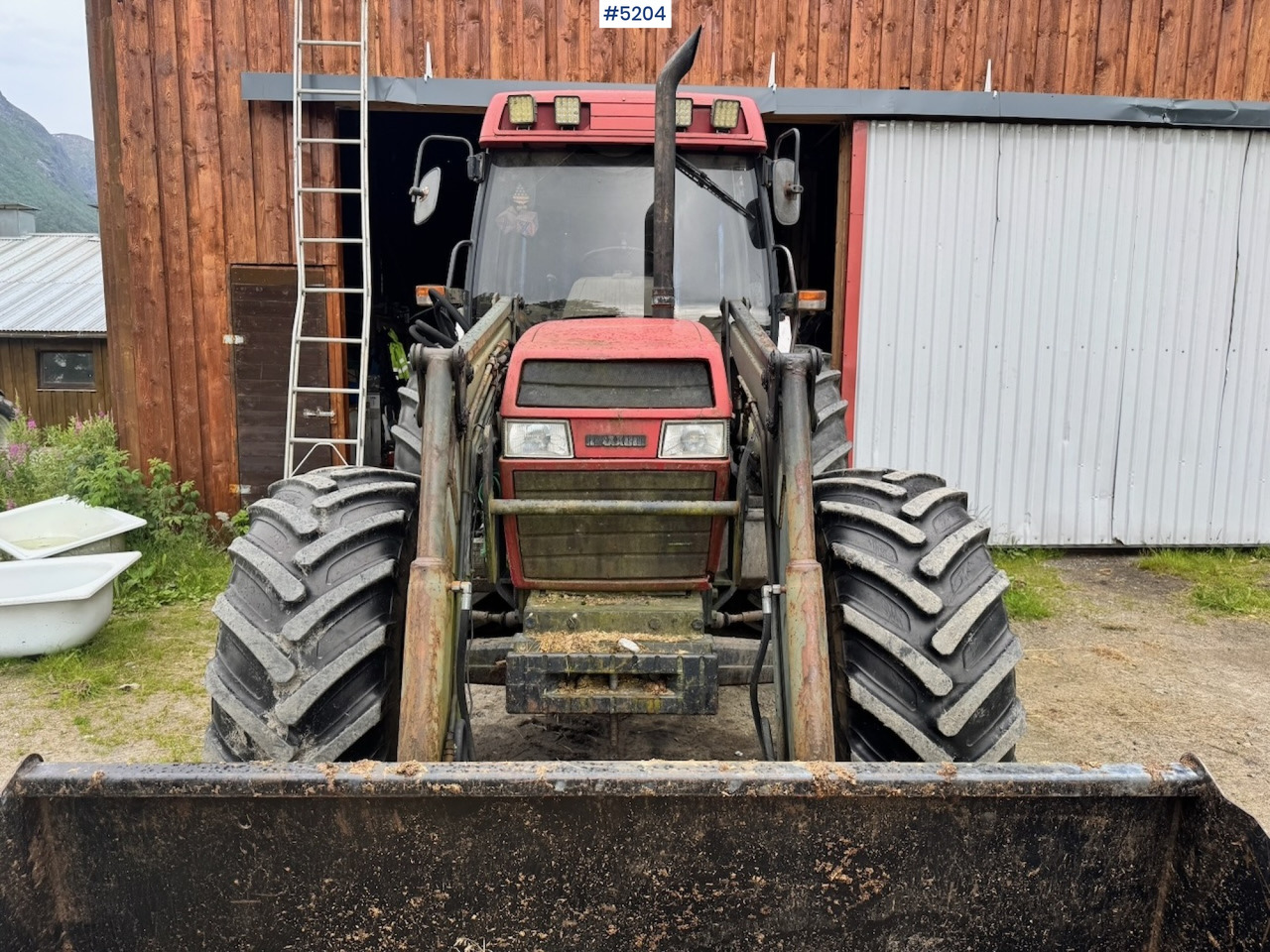 1996 Case International 5120 Maxxum - Traktor: pilt 4 1996 Case International 5120 Maxxum - Traktor: pilt 4