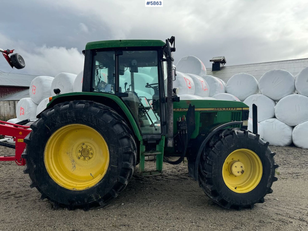 1996 John Deere 6400 4x4 w/ front loader. - Traktor: pilt 4 1996 John Deere 6400 4x4 w/ front loader. - Traktor: pilt 4