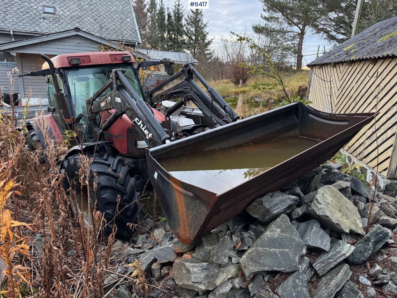 1999 Case IH Maxxum MX 100C w/ front loader, bucket and blade. Repair object. - Traktor: pilt 2 1999 Case IH Maxxum MX 100C w/ front loader, bucket and blade. Repair object. - Traktor: pilt 2