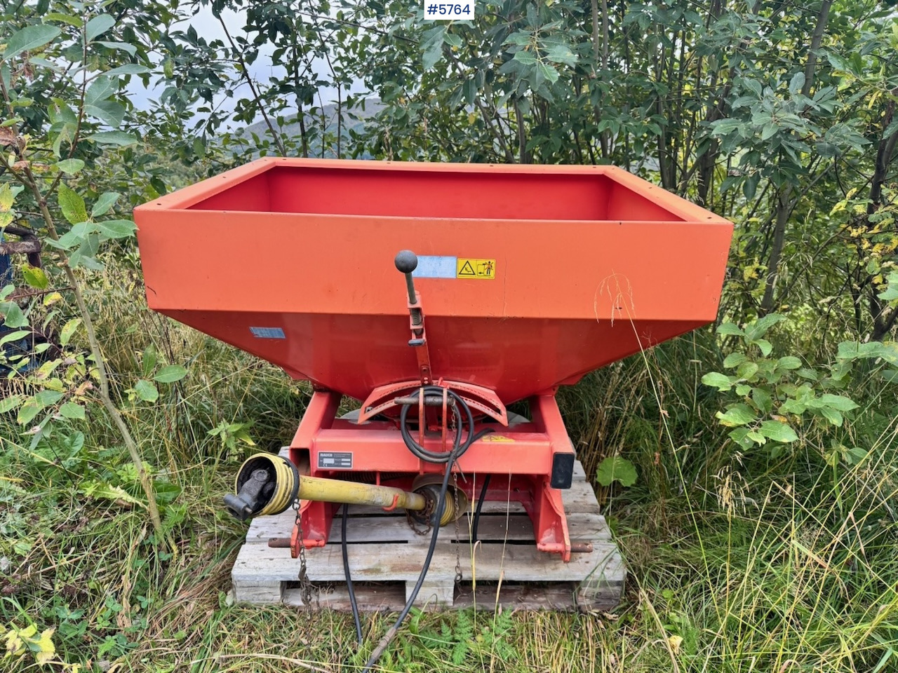 1999 Rauch MDS 81 Fertiliser Spreader - Väetiselaoturid: pilt 2 1999 Rauch MDS 81 Fertiliser Spreader - Väetiselaoturid: pilt 2