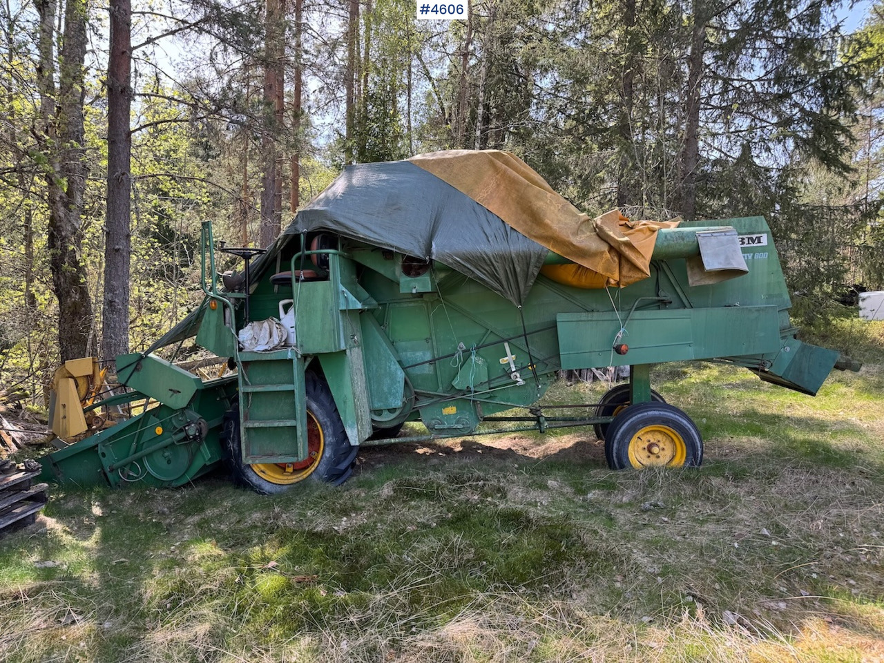 2 Volvo BM Aktiv 800 threshers - Kombain: pilt 1 2 Volvo BM Aktiv 800 threshers - Kombain: pilt 1