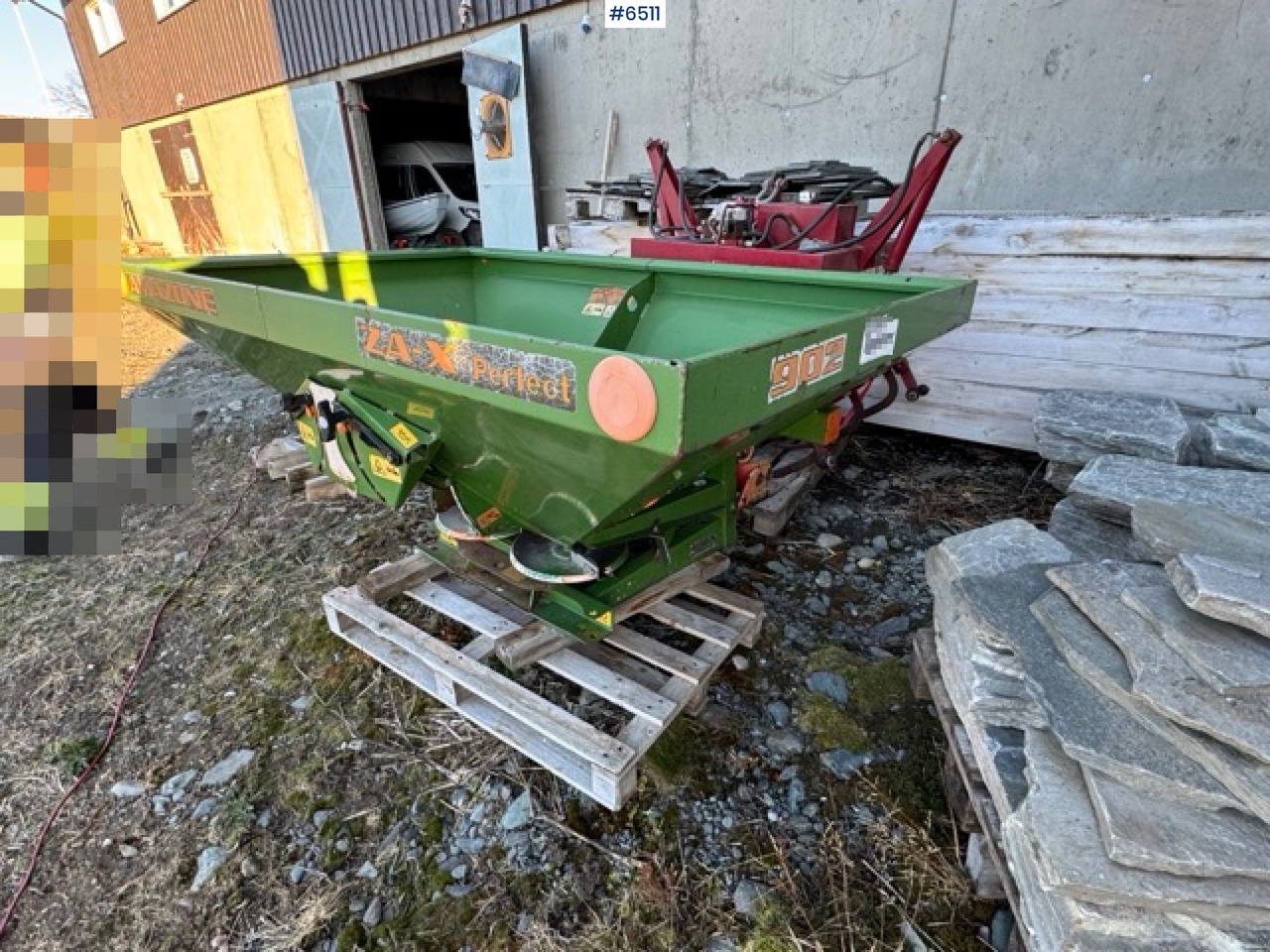 2000 Amazone ZA-X Perfect Fertilizer spreader - Väetiselaoturid: pilt 4 2000 Amazone ZA-X Perfect Fertilizer spreader - Väetiselaoturid: pilt 4