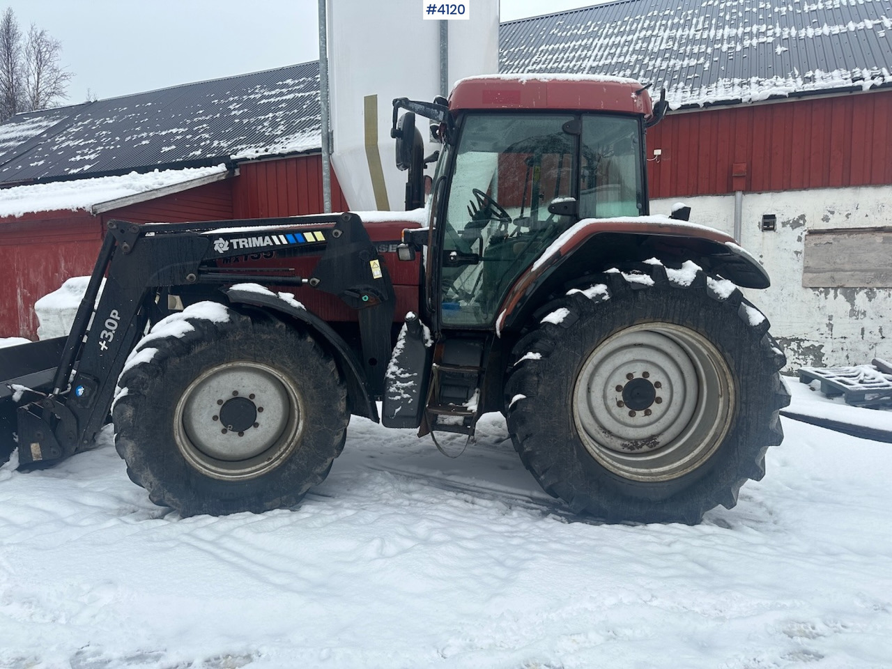 2002 CASE MX 135 MAXXUM 4x4 tractor with front loader. - Traktor: pilt 2 2002 CASE MX 135 MAXXUM 4x4 tractor with front loader. - Traktor: pilt 2